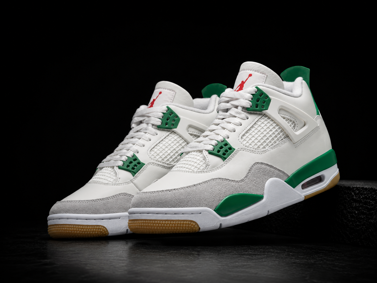Jordan 4 x Nike SB “Pine Green”